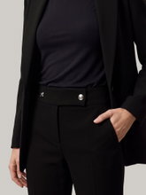 Bild von Bundfaltenhose mit weitem Bein