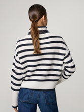 Bild von Rollkragenpullover mit Streifen