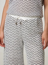 Bild von Hose mit weitem Bein