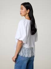 Bild von T-Shirt mit Spitze