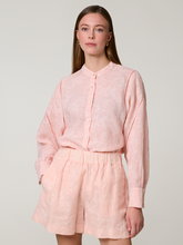 Bild von Leinenbluse mit Stickerei