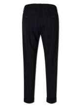 Bild von Chino aus Wolle