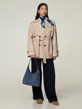 Bild von Trenchjacke mit Gürtel