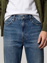Image sur Jeans à la coupe décontractée