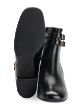 Bild von Stiefeletten mit Blockabsatz