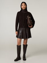 Image sur Mini-jupe en simili cuir
