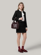 Image sur Mini-jupe en bouclé Minijupe aus Bouclée IBLSALUTE