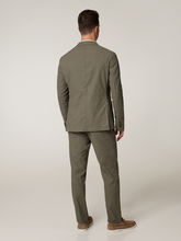 Image sur Costume deux pièces à la coupe classique