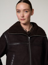 Bild von Lederjacke mit Teddyfutter