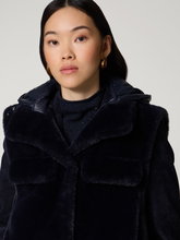 Bild von Gilet aus Kunstfell