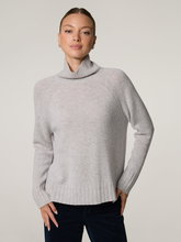Image sur Pull en maille à col montant