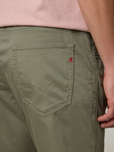 Image sur Pantalon à coupe classique