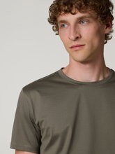 Image sur T-Shirt im Slim Fit