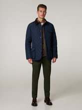 Bild von Steppjacke mit Cordkragen
