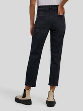 Bild von High Waist Jeans in Karotten-Form KACIE