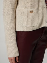 Bild von Strickjacke im Grobstrick