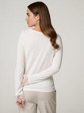 Bild von Langarmshirt mit Spitzenborte
