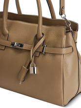 Bild von Henkeltasche