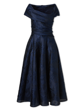 Image sur Robe de soirée en jacquard