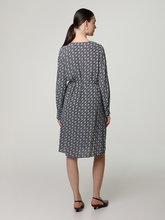 Bild von Midikleid mit Muster