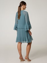 Bild von Minikleid mit Rüschen