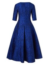 Image sur Robe de soirée en jacquard