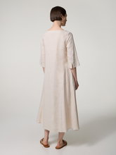 Bild von Midikleid aus Leinen