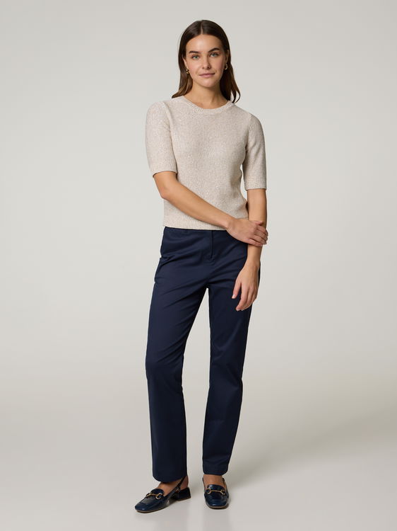 Bild von CHINO GERADES BEIN