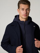 Image sur Manteau avec capuche intégrée