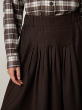 Image sur Jupe midi en laine WKDOVEST